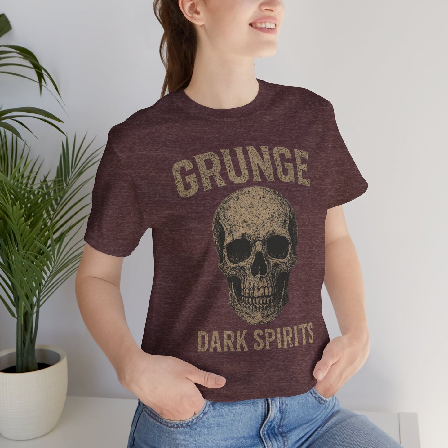 Grunge Skull Graphic Tee, Unisex T-Shirt for Music Lovers, Alternative Fashion, Casual Wear, Halloween Party, Vintage Style