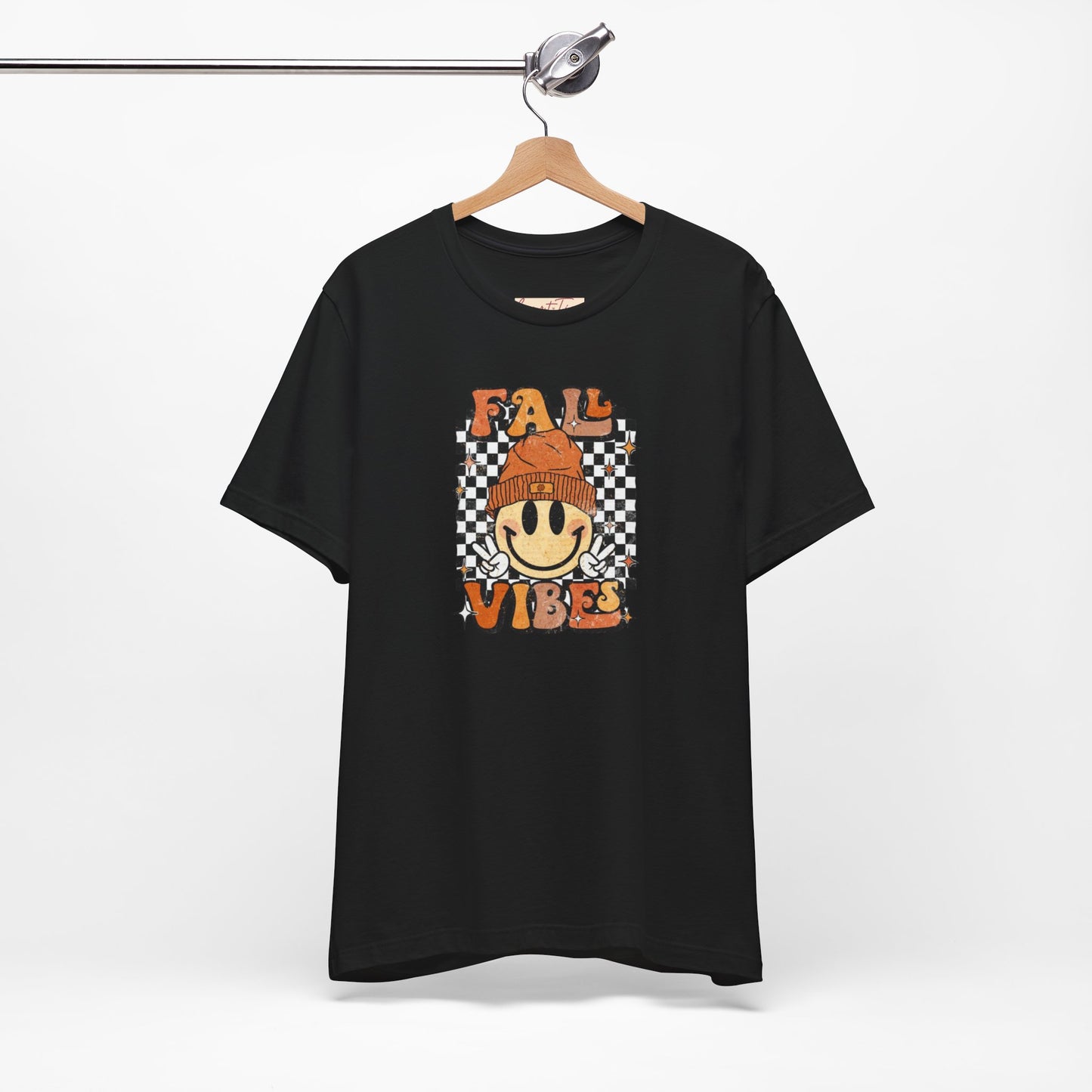 Fall Vibes Unisex Tee - Cozy Autumn Graphic T-Shirt