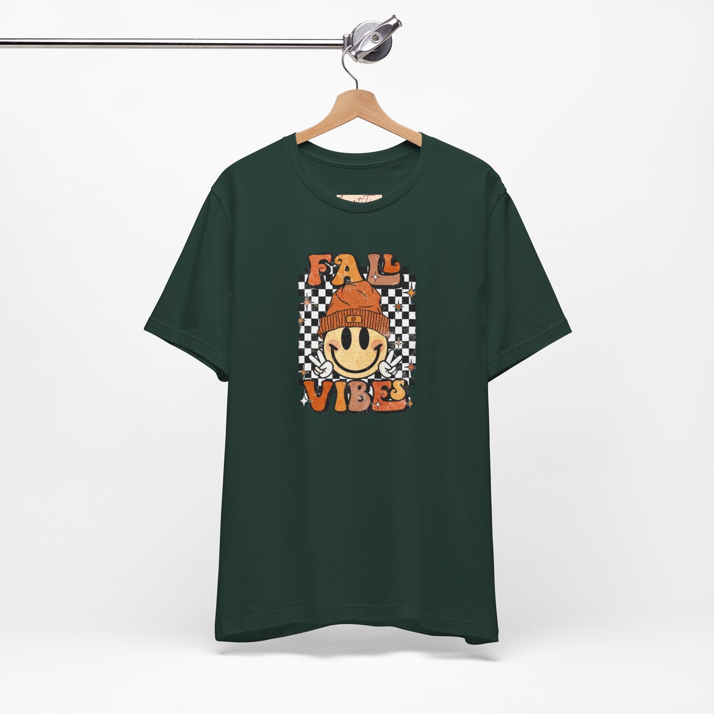 Fall Vibes Unisex Tee - Cozy Autumn Graphic T-Shirt